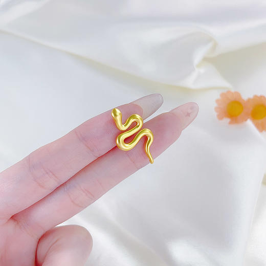 【限时7.5折】【定价黄金】足金 #生肖 #蛇年新品 无氰5D硬金空心金蛇献瑞灵蛇之舞灵蛇Diy配件手串编绳配件(AR5DSC00180)（预售产品下单后不退款不退货不换货不补差价） 商品图2