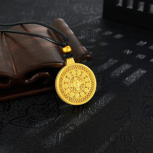 【限时克减150元】足金999 #八宝罗盘 #低温珐琅 古法镂空圆盘挂绳吊坠十字金刚杵八宝罗盘吊坠（黑绳为进口配绳，含珠子）(AUQGFDZ00063-2) 商品图1