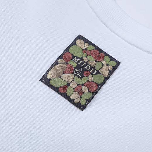 谜底T恤短袖女2025夏新品休闲日常印花宽松H型中长上衣252MT0623 商品图3