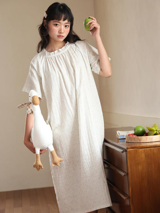 （小眠专属）KEMU棉纱花苞睡裙 | 花苞领设计，褶皱立体蓬松，修饰脖颈线条，慵懒不失精致 商品图1