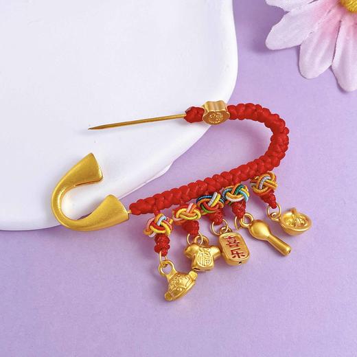 【限时克减150元】足金 #微硬金 #儿童/宝宝 无氰5D空心平安喜乐丰衣足食衣食无忧宝宝胸针孕妇压惊针胸针别针(AA5DXZ00001)预售产品下单后不退款不退货不换货不补差价 商品图2