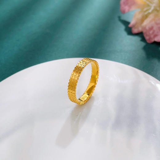 【限时克减150元】足金999.9 【精品】实心固口戒指镜面金巧克力纹圈戒（面宽约3.3-3.7mm)(ANWJZ00022)预售产品下单后不退款不退货不换货不补差价 商品图1