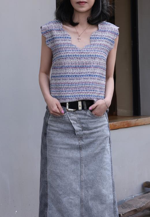 TYNVIE 经典V领背心-蓝色条纹 商品图7