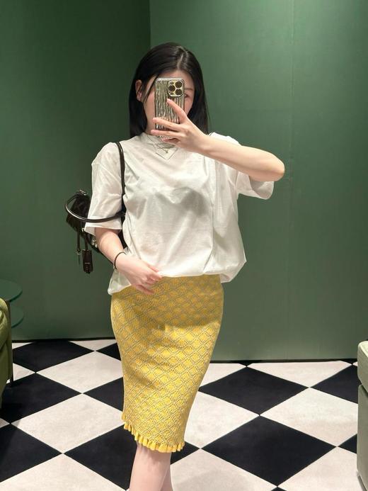 普拉达25Ss春夏新款菱格褶皱钩针修身长半裙（UY*DQL） 商品图5