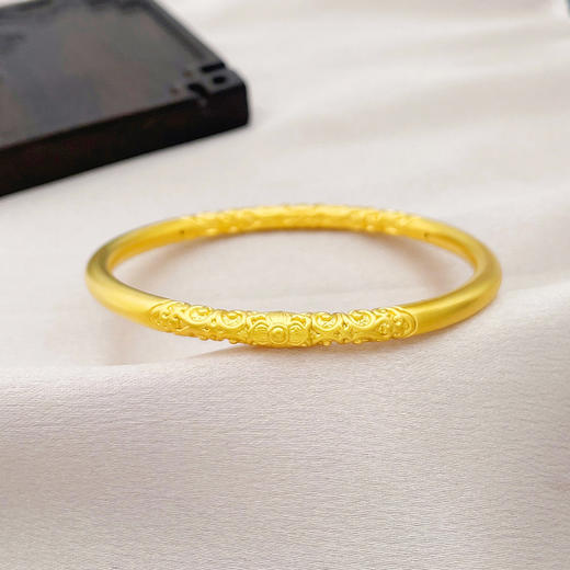 【限时克减150元】足金 【精品】3D硬金空心固口圆管手镯花开富贵敦煌缠枝纹花卉固口手镯（面宽约4.3-4.7mm)(AR3DSZ00028)（预售产品下单后不退款不退货不换货不补差价） 商品图1