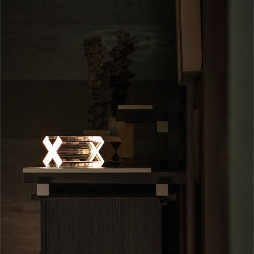 摩根X黄永才大师联名款X系列面光充电台灯 商品图8