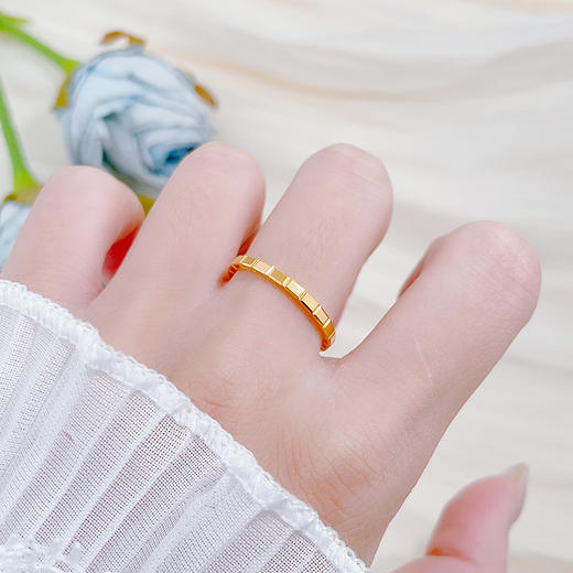 【限时克减150元】足金999 #条戒 5G黄金空心固口戒指巧克力方块圈戒小线戒条戒（面宽约1.6-2.0mm）(AG5GJZ00281)（预售产品下单后不退款不退货不换货不补差价） 商品图0