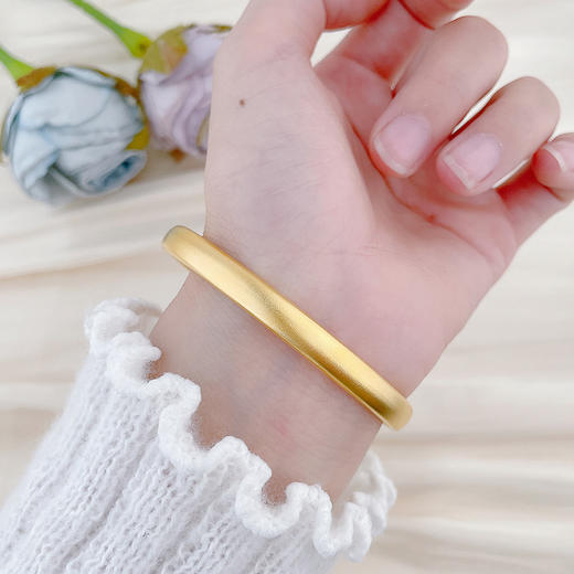 【限时克减150元】足金999.9 古法空心固口手镯光圈素圈古法手镯轮胎手镯（面宽约5.8-6.2mm，厚约3.4mm）(AVGFSZ00031-01) 商品图0