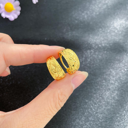 【限时克减150元】足金999.9 车花蛇肚耳饰耳圈耳包(ES00642)（预售产品下单后不退款不退货不换货不补差价（预售产品下单后不退款不退货不换货不补差价 商品图2