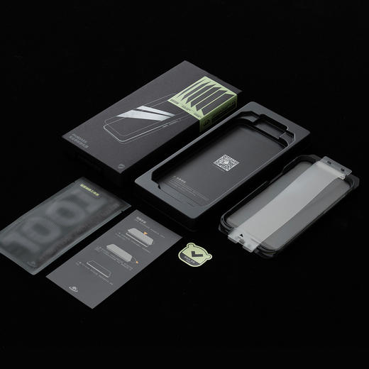 iPhone 无尘秒贴钢化膜  16 Pro/16 Pro Max 商品图1