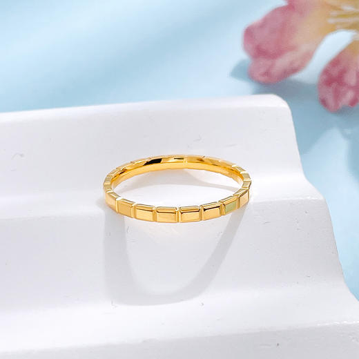 【限时克减150元】足金999 #条戒 5G黄金空心固口戒指巧克力方块圈戒小线戒条戒（面宽约1.6-2.0mm）(AG5GJZ00281)（预售产品下单后不退款不退货不换货不补差价） 商品图2