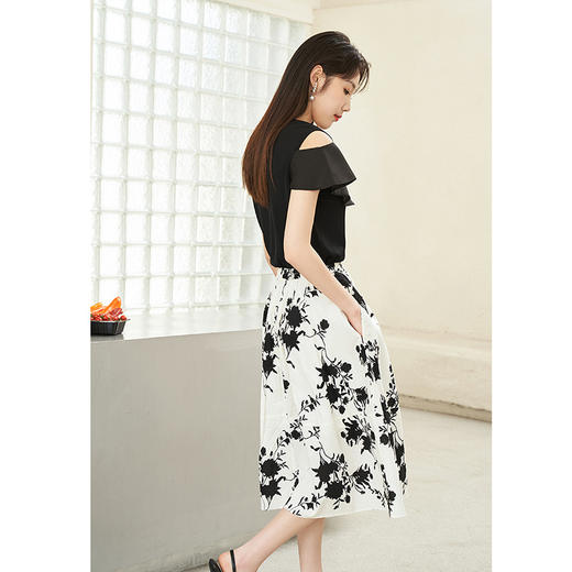 NEELLY纳俪商场同款夏季新款荷叶边短袖针织衫女不对称设计感上衣N25044A14429 商品图3