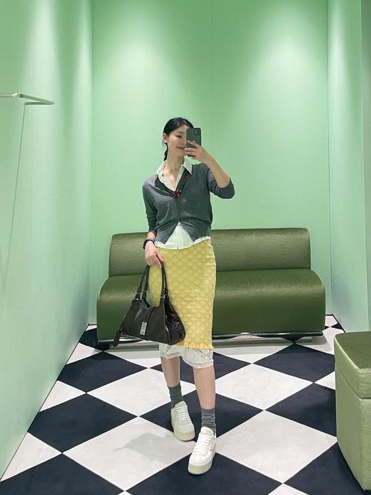 普拉达25Ss春夏新款菱格褶皱钩针修身长半裙（UY*DQL） 商品图6