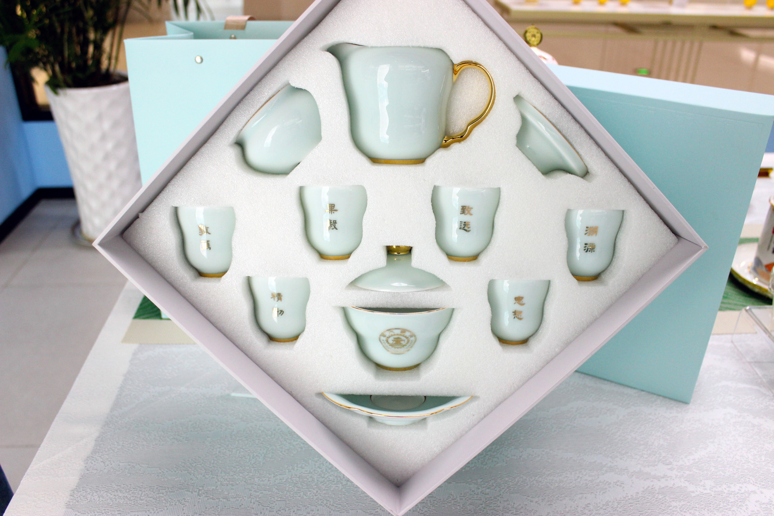 茶具-青瓷盖碗套装