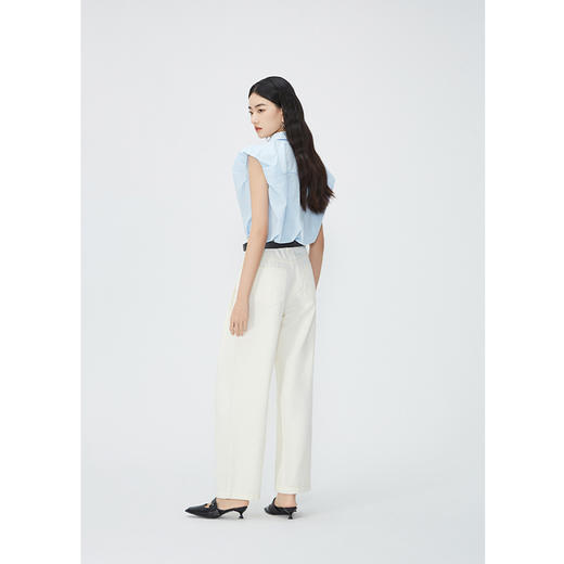 NEELLY纳俪商场同款夏季新款纯色翻领花苞无袖衬衫女时尚收腰上衣N25044B14407 商品图3