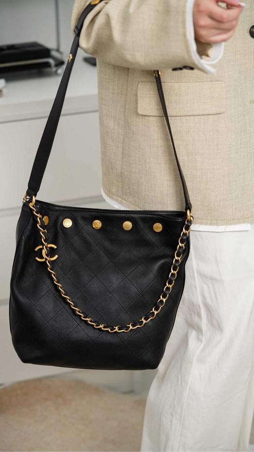 CHANEL香奈儿25P金属硬件抛光小羊皮水桶包斜挎单肩包（HH） 商品图7