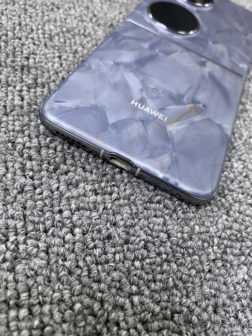 编号210031-华为Pocket2/5G手机/12+512G/云锦白色，9.8新成色好，电池99%，特价3799元！质检工程师已深度功能检测通过，店保180天，请放心购买！ 商品图2