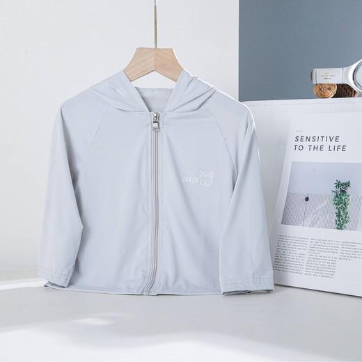 梦境中，孩子穿上变色UPF50+防晒衣，夏日清凉不再虚幻，似幻非幻的热销神器。 商品图7