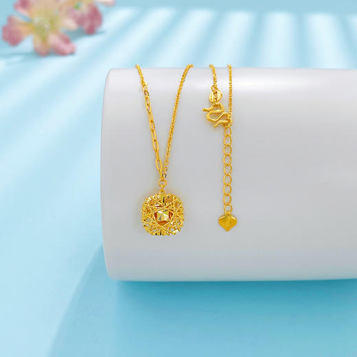 【限时克减150元】足金999 #小方糖 #绕线 5G黄金镂空AB项链绕线鱼鳞甜蜜方糖调节套链(AG5GTL00533)预售产品下单后不退款不退货不换货不补差价 商品图1