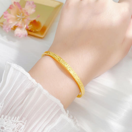 【限时克减150元】足金 #碎碎冰  无氰5D硬金空心固口碎碎冰四方手镯（面宽约3.7-4.1mm）(AR5DSZ00038)（预售产品下单后不退款不退货不换货不补差价） 商品图0