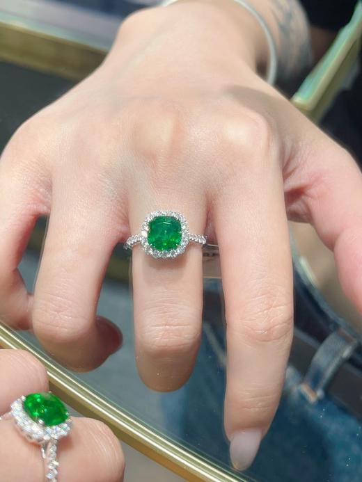 2.5ct刻面祖母绿 商品图3