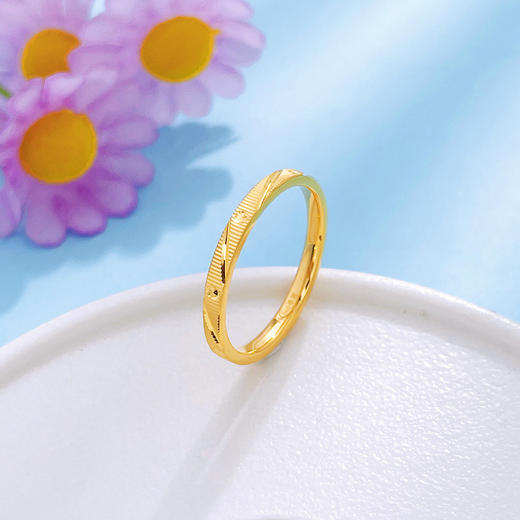 【限时克减150元】足金999 5G黄金实心固口车花斜纹圈戒(BE5GJZ00050)预售产品下单后不退款不退货不换货不补差价 商品图2