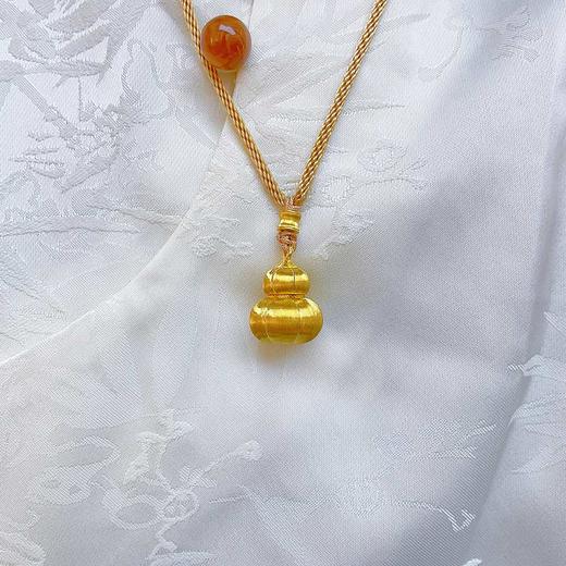 【限时克减150元】足金999 古法空心挂绳国潮传承冰丝金丝绒金福禄南瓜纹葫芦吊坠（含配件）(AUQGFDZ00144)（预售产品下单后不退款不退货不换货不补差价） 商品图5