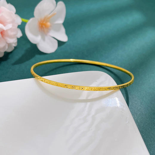 【限时克减150元】足金  #碎碎冰 无氰5D硬金空心固口细镯线镯手镯（面宽约1.8-2mm，厚约1.6mm)(AR5DSZ00029)(预售产品下单后不退款不退货不换货不补差价 商品图1