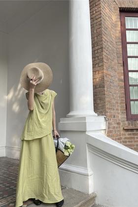 Le Malene 简约垂感上衣半裙套装 18075