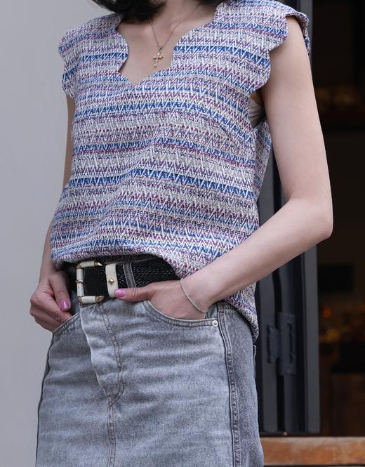 TYNVIE 经典V领背心-蓝色条纹 商品图3