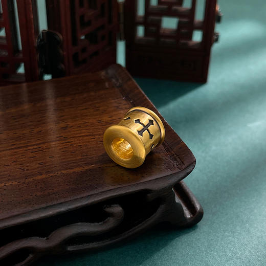 【限时7.5折】【定价黄金】足金 #电黑金 3D硬金电黑金手串配件十字信念图纹路路通Diy手串配件(V3DSC00407)预售产品下单后不退款不退货不换货不补差价 商品图1