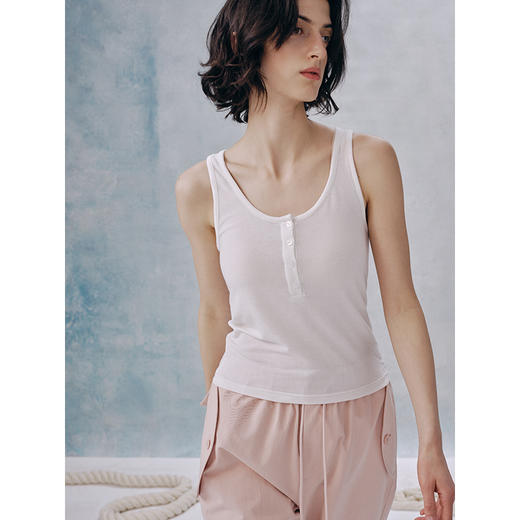 UMILAB【纳凉】亚麻氨纶混纺凉感透气 修身显瘦大U领背心K630W 商品图4