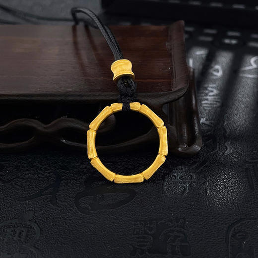 【限时克减150元】足金999 #平安 #复古风  古法空心挂绳吊坠国潮传承节节高升冰丝金丝绒金竹节平安扣吊坠(AUQGFDZ00150)（预售产品下单后不退款不退货不换货不补差价） 商品图0