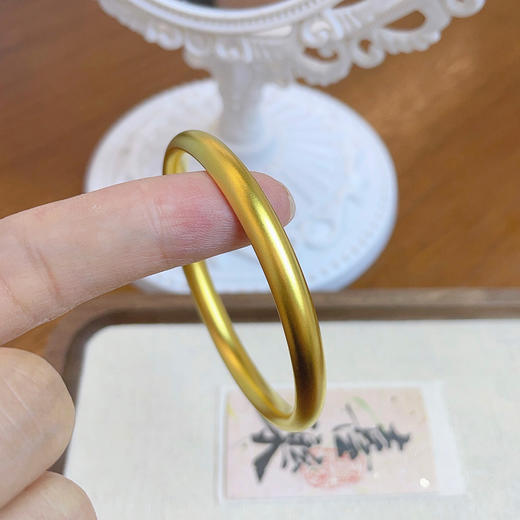 【限时克减150元】足金999.9 古法空心固口手镯黄金素圈泥鳅背手镯（面宽约6.1-6.5mm）(BTWGFSZ00001-2)（预售产品下单后不退款不退货不换货不补差价） 商品图3