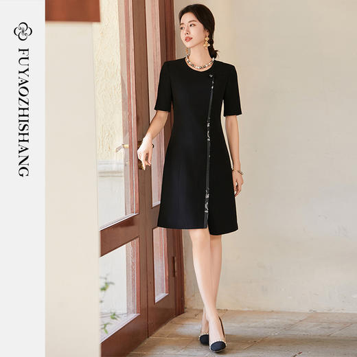 FUYAO扶摇 高级感西装连衣裙女醋酸缎面小黑裙收腰显瘦西装裙夏季 商品图4