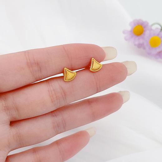 【限时克减150元】足金999 5G黄金空心几何扇形小裙子拉丝时尚耳饰耳钉(AR5GES00430)（预售产品下单后不退款不退货不换货不补差价） 商品图2