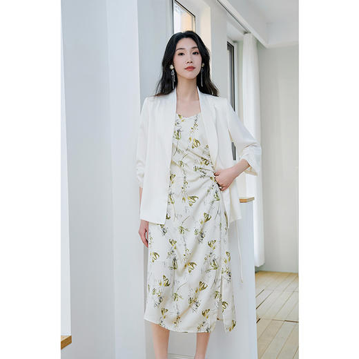 NEELLY纳俪商场同款夏季新款宽松收腰设计感西装外套女气质上衣N25044W04551 商品图2