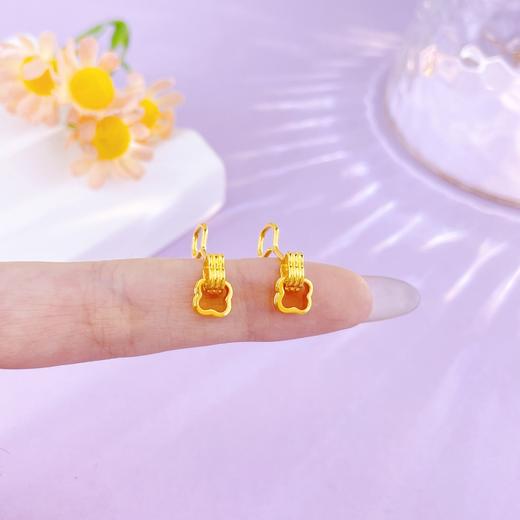 【限时克减150元】足金999.9 【精品】镂空双环相扣耳饰幸运四叶草花形双环耳钉(OES00185)（预售产品下单后不退款不退货不换货不补差价 商品图2