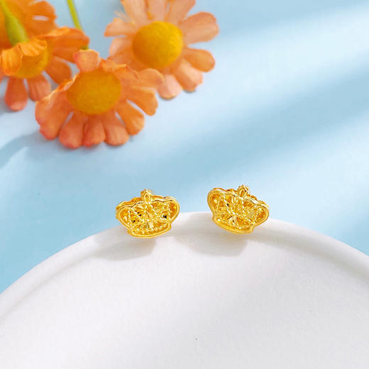 【限时克减150元】足金999.9 #皇冠 #绕线 【精品】镂空为爱加冕皇冠耳饰耳钉(AWWES00255)（预售产品下单后不退款不退货不换货不补差价 商品图0