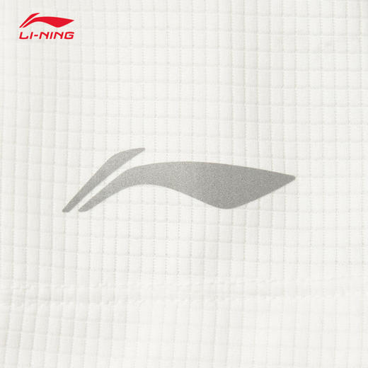 李宁专业跑步系列女子反光速干透气短袖T恤ATSV098 商品图4
