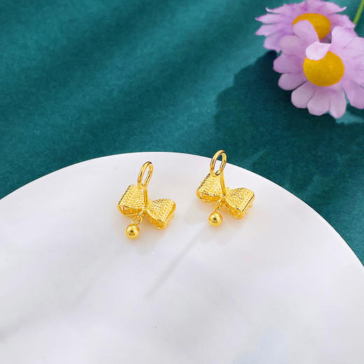 【限时克减150元】足金999.9 #在逃公主 【精品】镂空蕾丝公主蝴蝶结金珠吊饰耳饰耳吊(AWWES00271)（预售产品下单后不退款不退货不换货不补差价 商品图1