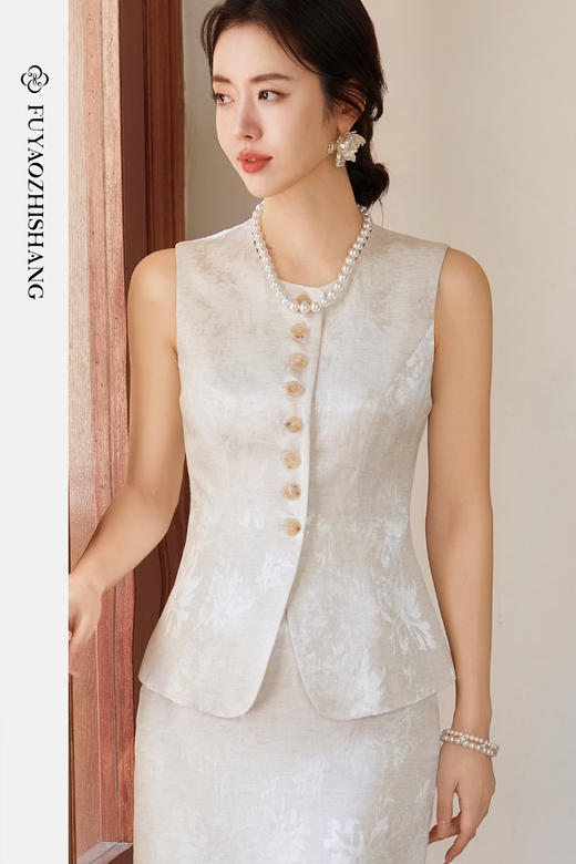 FUYAO扶摇 新中式马甲女2025夏新款时髦洋气国风独特提花背心上衣 商品图5