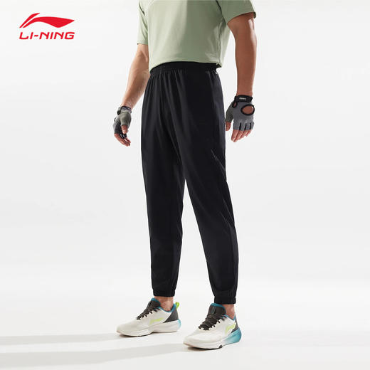 李宁健身系列男子排湿速干束脚运动长裤AYKV135 商品图0
