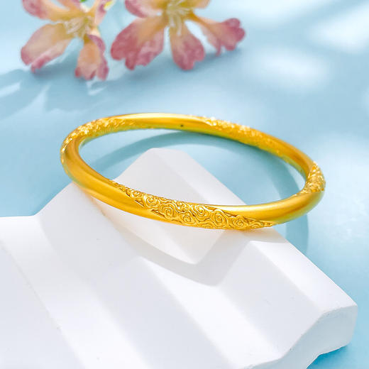 【限时克减150元】足金 3D空心固口手镯古风吉祥如意祥云斜卷草纹圆管手镯（面宽约4.9-5.3mm)(AR3DSZ00032)预售产品下单后不退款不退货不换货不补差价） 商品图0