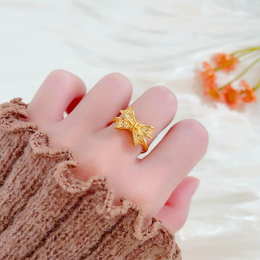 【限时克减150元】足金999.9 #在逃公主 【精品】镂空花丝活口戒指蝴蝶结女戒(AWWJZ00176)预售产品下单后不退款不退货不换货不补差价 商品图0