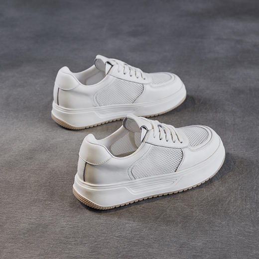 真皮网面小白鞋，透气休闲运动鞋厚底系带板鞋ZM258352 商品图3