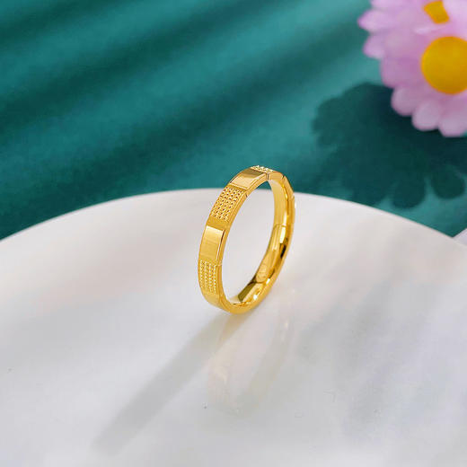 【限时克减150元】足金999 #CNC 5G黄金实心戒指正形刻面条戒(BE5GJZ00091)（预售产品下单后不退款不退货不换货不补差价）（预售产品下单后不退款不退货不换货不补差价） 商品图0