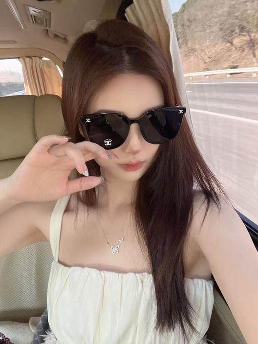香奈儿新款墨镜字母镂空链条包皮镜腿CH0779（JH） 商品图2