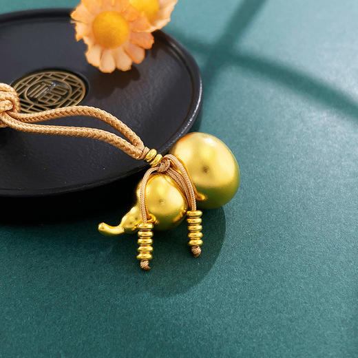 【限时克减150元】足金999.9 #非凡福佑 #小红书 #葫芦 古法空心挂绳吊坠国潮古风算盘金珠流苏福禄双至招财葫芦新年贺岁吊坠(AEWGFDZ00073-1) 商品图1