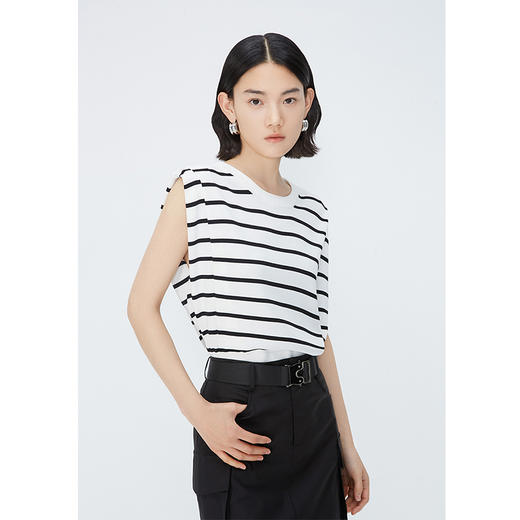 NEELLY纳俪商场同款夏季新款套头直筒条纹坎肩上衣女圆领宽肩上衣N25044A14405 商品图1